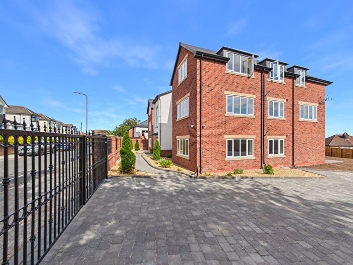 3 Bedroom Flat For Sale In Score Lane, Childwall, Liverpool., L16