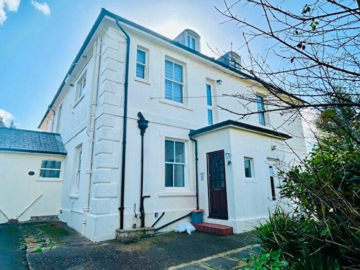 2 Bedroom Flat To Rent In Station Road, Wadhurst, TN5