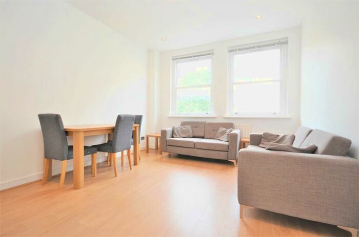 2 Bedroom Flat To Rent In Frampton Street, Edgware Road, NW8