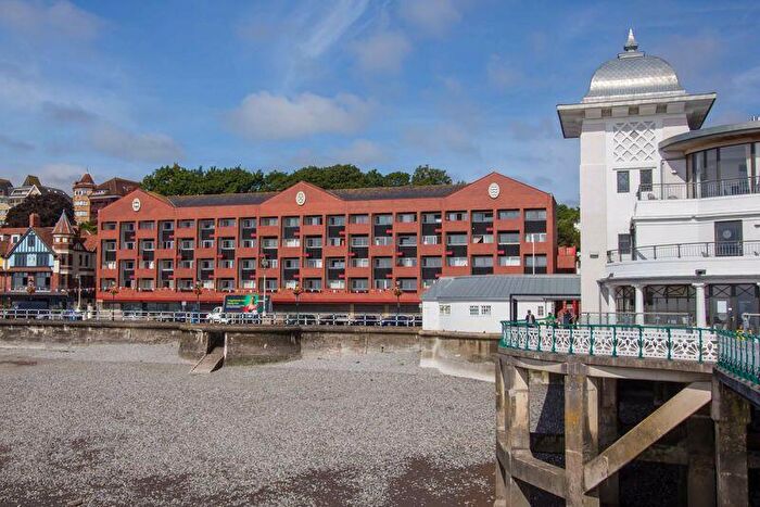 3 Bedroom Flat To Rent In Windsor Court, The Esplanade, Penarth, CF64