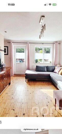 3 Bedroom Terraced House To Rent In Castle Dore, Freshbrook, Swindon, Wiltshire, SN5