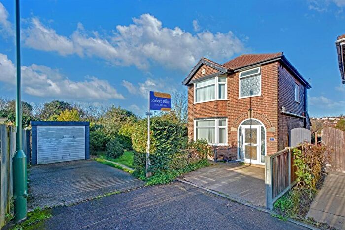 3 Bedroom Detached House For Sale In Langdale Road, Nottingham, NG3