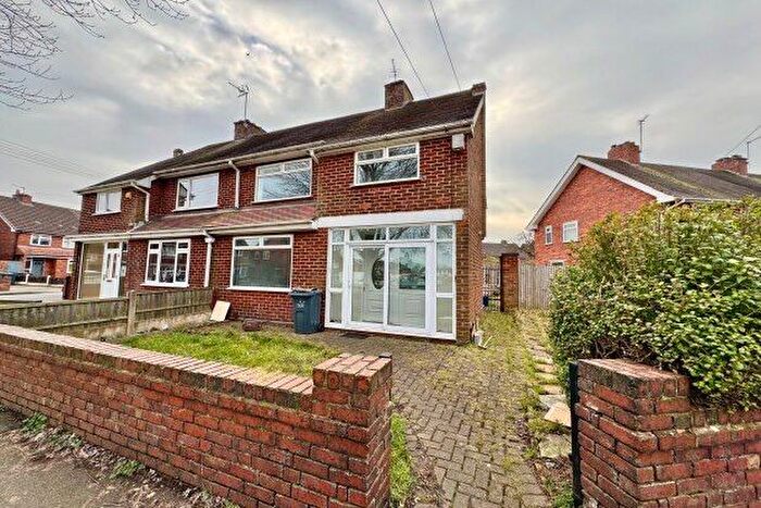 4 Bedroom Property To Rent In Glebefields Road, Tipton, DY4
