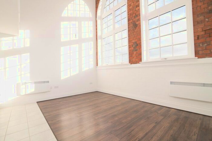 1 Bedroom Flat To Rent In Crocketts Lane, Smethwick, B66