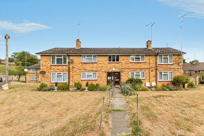 1 Bedroom Flat For Sale In Stanbridge Close, Banbury, Oxfordshire, OX16
