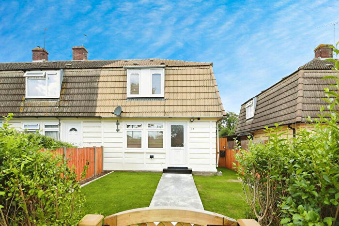 3 Bedroom End Of Terrace House For Sale In Sawkins Avenue, Chelmsford, CM2