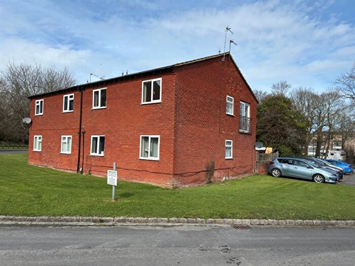 2 Bedroom Flat For Sale In Fleet Way, Didcot, OX11