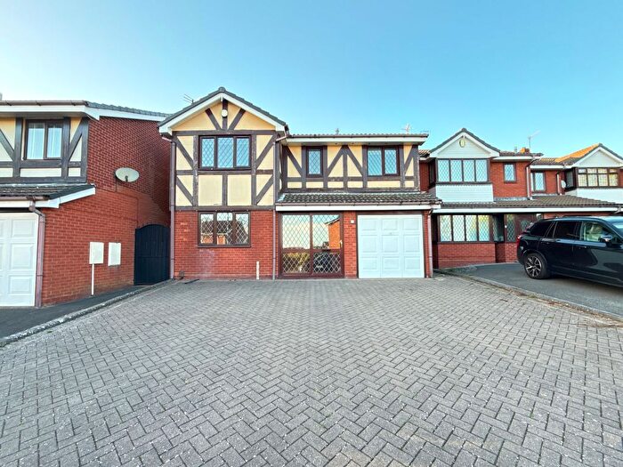 5 Bedroom Detached House To Rent In Bordeaux Close, Dudley, DY1
