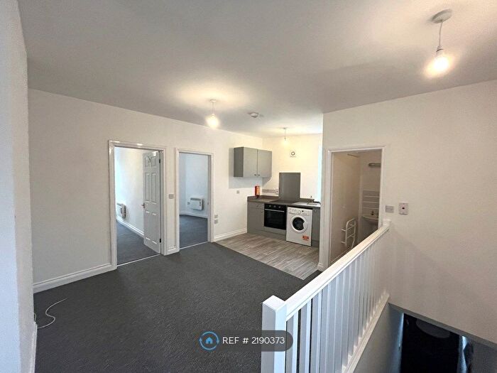2 Bedroom Flat To Rent In Birkin Street, Bristol, BS2