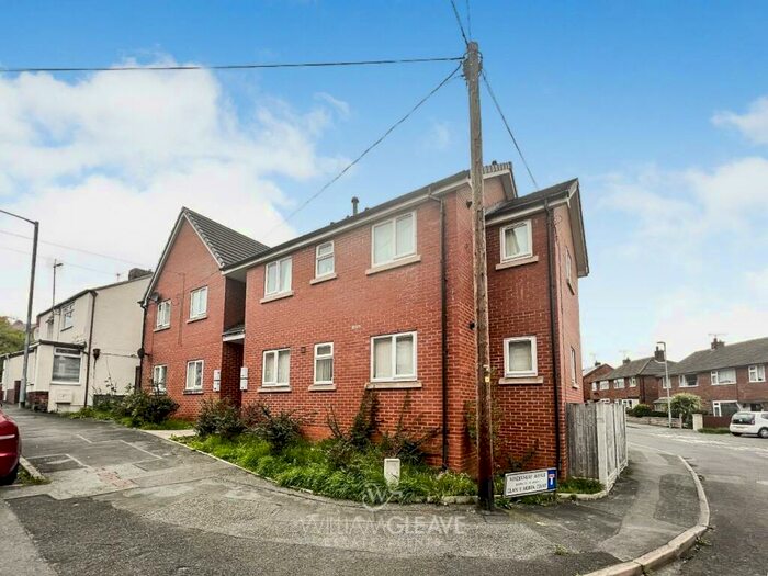 2 Bedroom Apartment To Rent In Mold Road, Connahs Quay, Deeside, Flintshire, CH5
