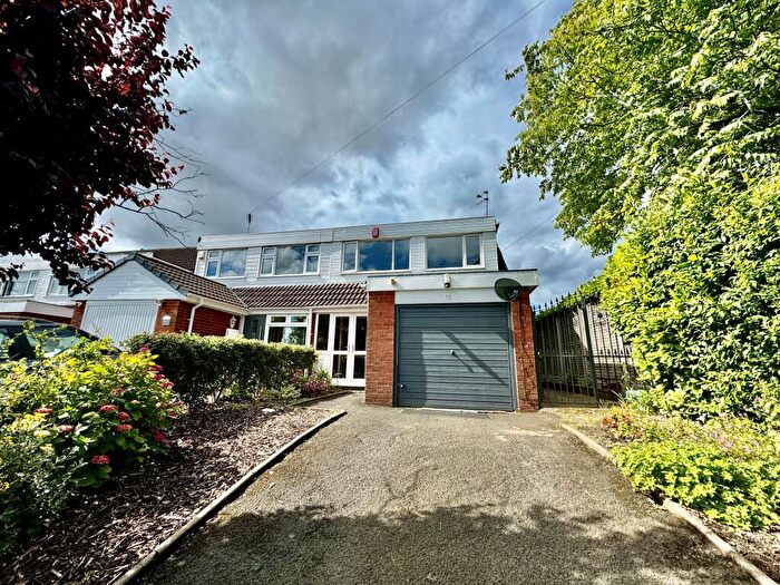 3 Bedroom House To Rent In Hamilton Avenue, Halesowen, B62