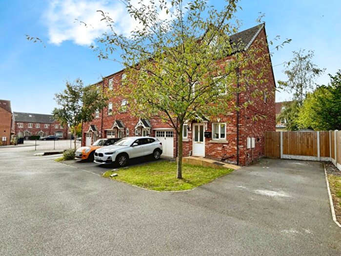 3 Bedroom End Of Terrace House For Sale In Parkgate, Goldthorpe, S63