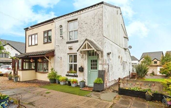 2 Bedroom Semi-Detached House For Sale In Chorley Road, Westhoughton, BL5