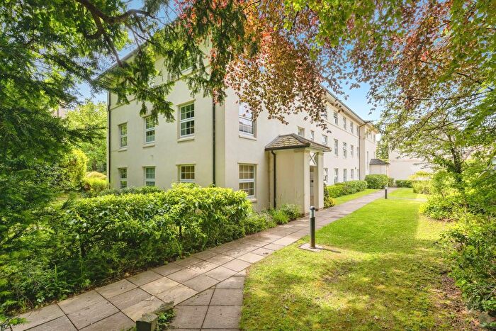 2 Bedroom Flat For Sale In Gravel Hill Road, Yate, Bristol, BS37