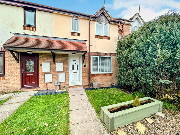 3 Bedroom Terraced House To Rent In Rannoch Close, Sparcells, Swindon, SN5