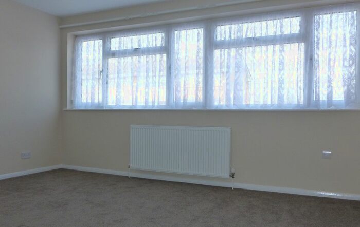 3 Bedroom Town House To Rent In Millfield, Sittingbourne, ME10
