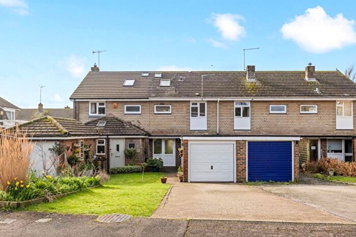 4 Bedroom Terraced House For Sale In Coombe Crescent, Bury, RH20