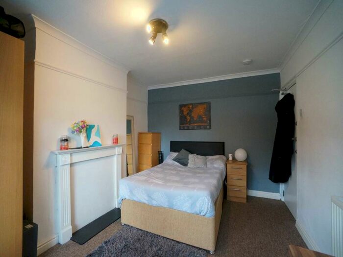 4 Bedroom House To Rent In Ffordd Y Ffynnon, Bangor, Gwynedd, LL57