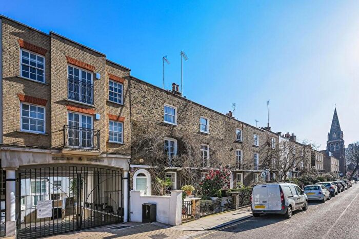 3 Bedroom Terraced House To Rent In Peony Court, SW10