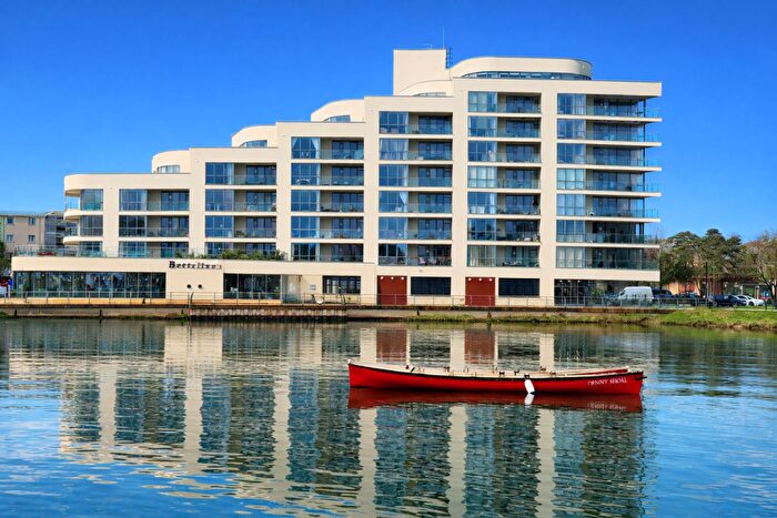 2 Bedroom Apartment For Sale In The Mirage, Portishead, BS20