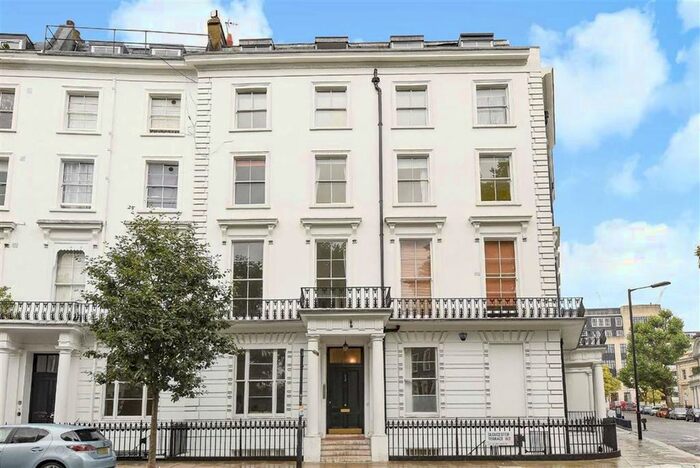2 Bedroom Flat To Rent In Gloucester Terrace, London, W2