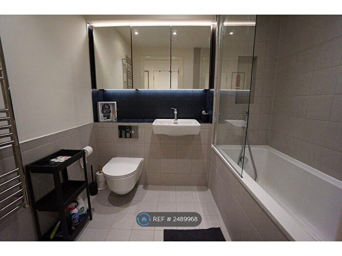 1 Bedroom Flat To Rent In Amaryllis House, London, NW9