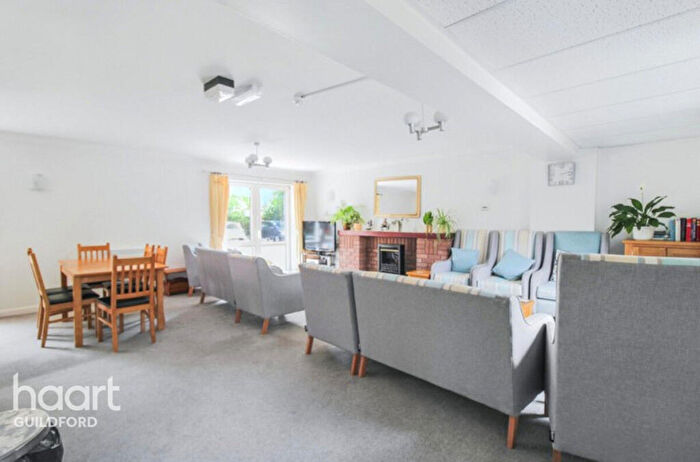 1 Bedroom Flat To Rent In Wey Hill, Haslemere, GU27