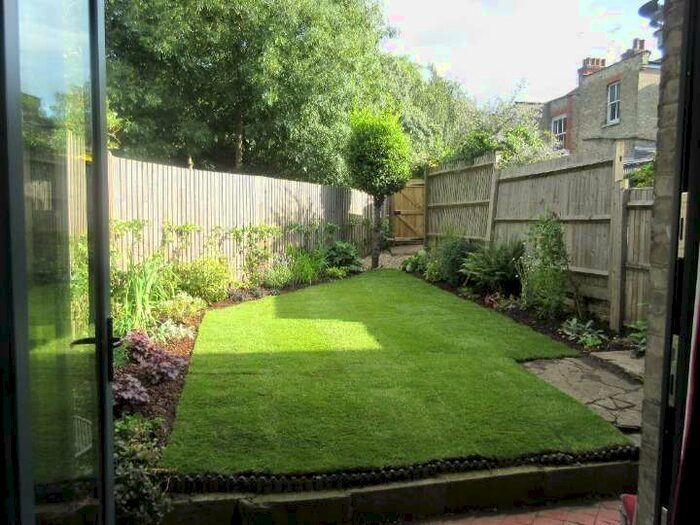 2 Bedroom Flat To Rent In Crouch End London, N8 8lh #331643