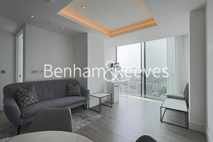 2 Bedroom Apartment To Rent In Carrara Tower, Bollinder Place, EC1V