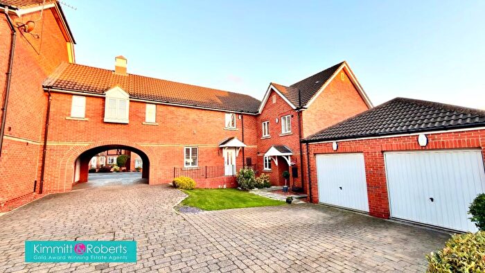 4 Bedroom Coach House For Sale In Hopton Drive, Sunderland, Tyne And Wear, SR2