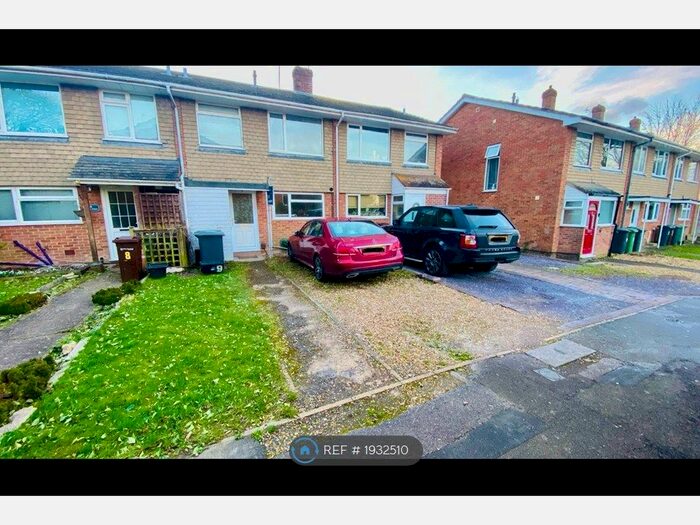 3 Bedroom Terraced House To Rent In Eling Close, Winchester, SO22