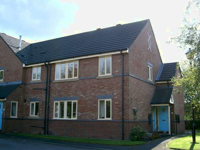 2 Bedroom Flat To Rent In The Spinney, Sandbach, CW11