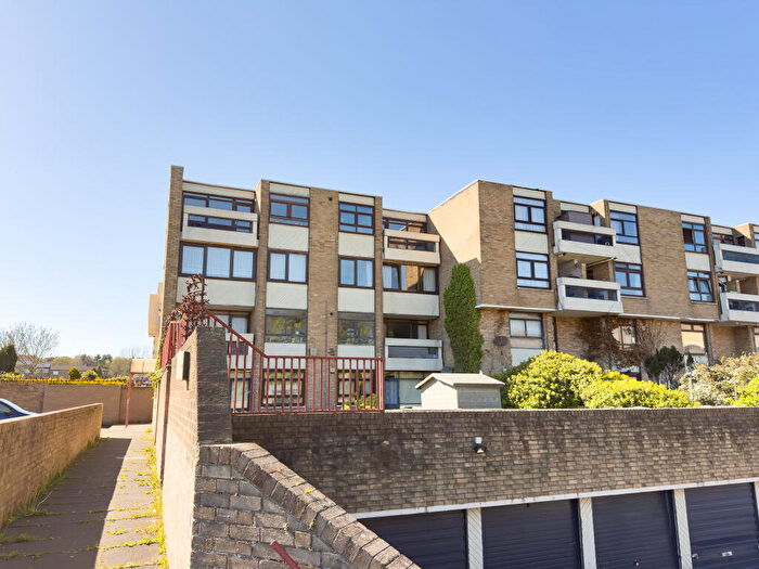 1 Bedroom Flat For Sale In Neville Court, Washington, NE37