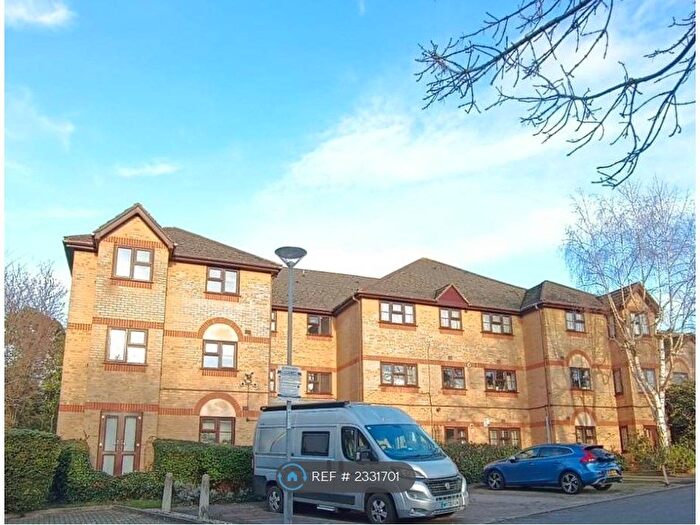 2 Bedroom Flat To Rent In Crouch End, London, N8