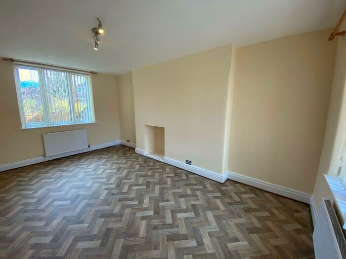 3 Bedroom Semi-Detached House To Rent In Hollyway, Manchester, M22