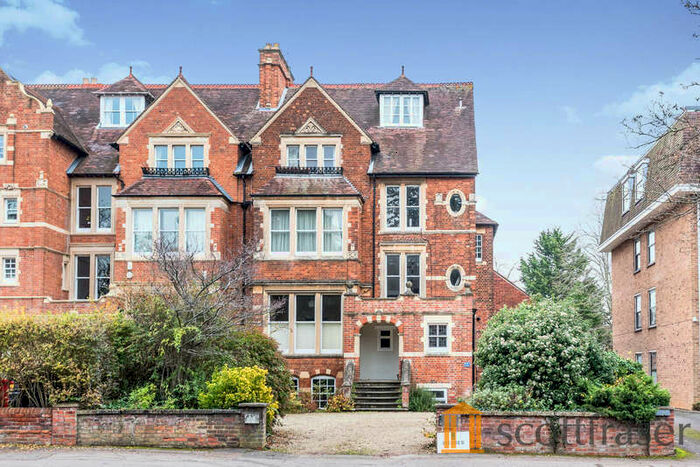 2 Bedroom Apartment To Rent In Banbury Road, Summertown, OX2