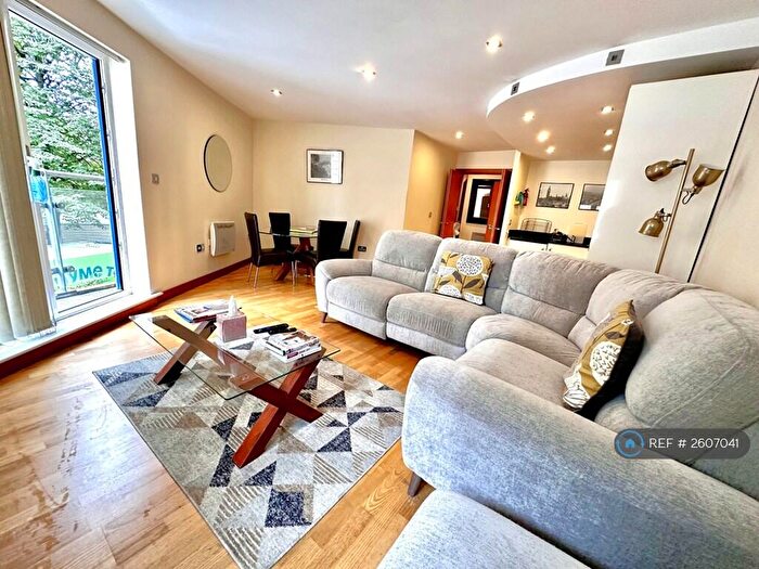 2 Bedroom Flat To Rent In Cuba Street, Greater London, E14