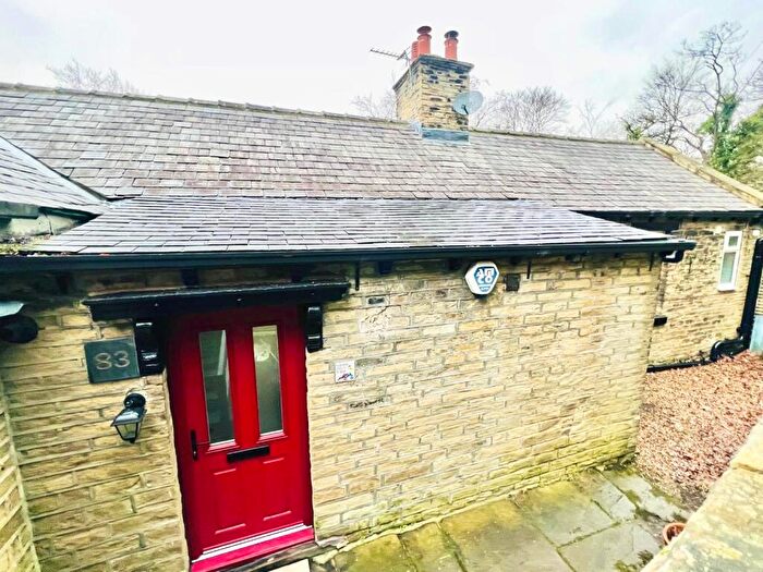 2 Bedroom End Of Terrace House For Sale In Kell Lane, Shibden, HX3
