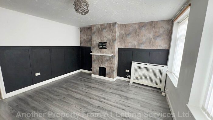Terraced House To Rent In North Roundhay, Stechford, B33
