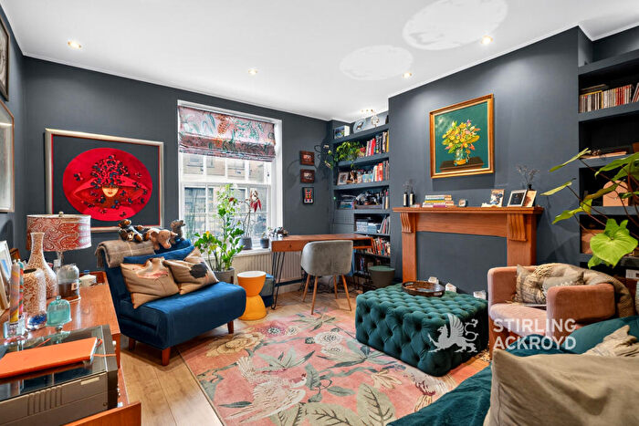 1 Bedroom Apartment For Sale In Teale Street, London, E2