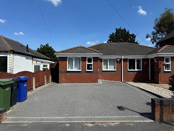 2 Bedroom Semi-Detached Bungalow For Sale In Linden Avenue, Halesowen, B62