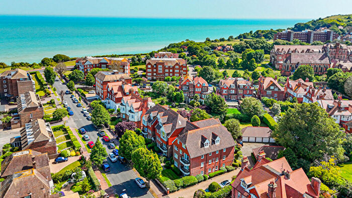 2 Bedroom Apartment For Sale In Chesterfield Road, Meads, Eastbourne, BN20