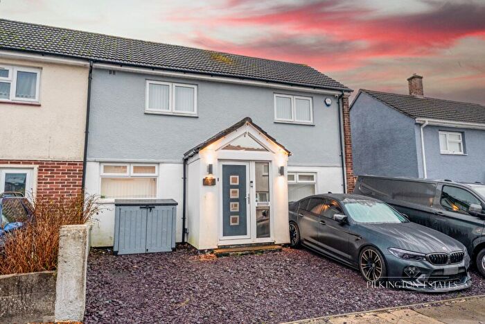 3 Bedroom End Of Terrace House For Sale In Higher St. Budeaux, Plymouth, Devon, PL5