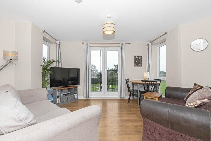 2 Bedroom Apartment For Sale In Greenfield Road, Keynsham, BS31