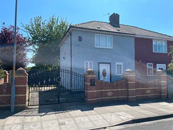 3 Bedroom Semi-Detached House To Rent In Richardson Road, Stockton-On-Tees, TS18