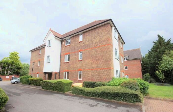 2 Bedroom Apartment To Rent In Granville Place, Elm Park Road, Pinner, HA5