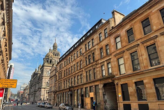 1 Bedroom Flat To Rent In Spacious Furnished Bed @ South Frederick St, G1