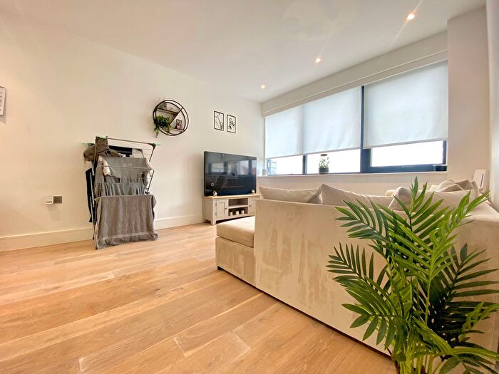 1 Bedroom Flat To Rent In Romney Place, Maidstone, ME15