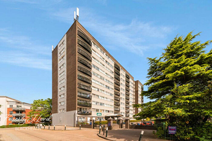 2 Bedroom Apartment To Rent In Master Gunner Place, London, SE18