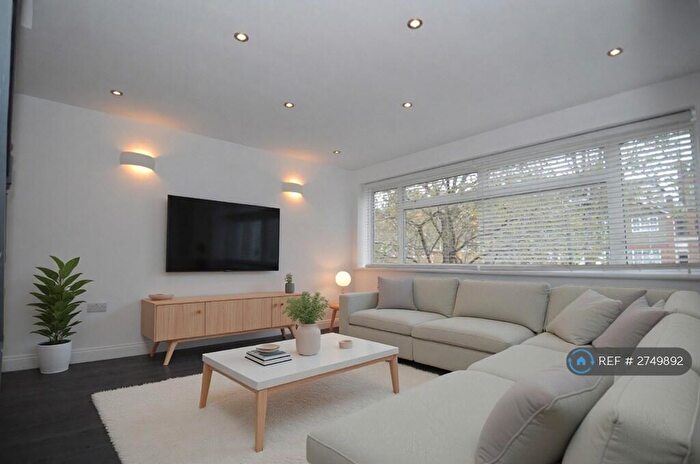 3 Bedroom Maisonette To Rent In Underwood Close, Maidstone, ME15